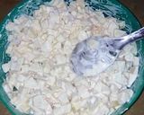 A picture of step 2 of Rich apple salad.