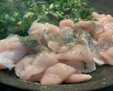 Foto del paso 2 de la receta: Espaguetis integrales con kale y pollo a la trufa🍝