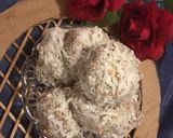 কোকোনাট পেরা (coconut pera recipe in bengali) রেসিপি ধাপ - 3 ছবি