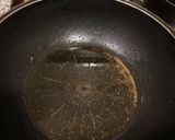 A picture of step 2 of Mac and bell peppers stir fry.