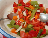 Foto del paso 6 de la receta: Ensalada de pollo macerado en salsa de soja