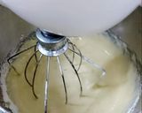 Foto langkah ke 6 dari resep Cup Cake Pisang Bu Aziz.