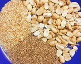 Hình bước làm 1 của món Muối Mè Đậu Phộng