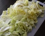 Foto langkah ke 1 dari resep Tumis Sawi Putih Bakso.