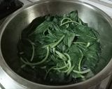 皮蛋拌地瓜葉的食譜步驟2照片