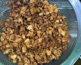 Gambar langkah 3 resipi Kailan & Cendawan Shitake Crispy Garlic Sos Tiram.