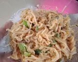Foto langkah ke 1 dari resep Indomie goreng kilat.