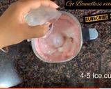 A picture of step 5 of Strawberry Shake with Dates(Restaurant Style).
