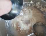A picture of step 2 of Bread paratha.