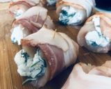Spenótos mascarponéval töltött csirkemell baconbe tekerve sült répával és rizzsel recept fázis 4 fotója
