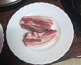 Foto del paso 1 de la receta: Potaje de acelgas con garbanzos y costilla para estudiantes