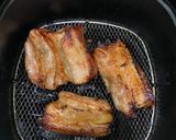 Hình bước làm 2 của món Thịt ba chỉ cháy cạnh