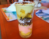 Foto del paso 3 de la receta: Desayuno en vaso o frasco con anana, yogur, granola y más!