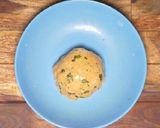 A picture of step 3 of Chatpati Aloo Ki Tikki.