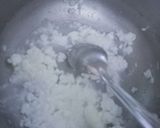 A picture of step 1 of Mayonnaise sandwich.