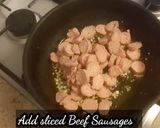 A picture of step 3 of Sausage corn macaroni pasta.