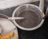 A picture of step 4 of Chia seed custard smoothie.