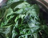 Foto langkah ke 1 dari resep Sayur daun singkong.