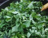 A picture of step 6 of Qeema Palak !.