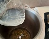 Foto del paso 6 de la receta: Salsa verde "A mi bola" con merluza cocida
