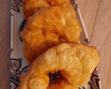 A picture of step 4 of Moroccan Sfenj.