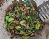Foto langkah ke 4 dari resep Tumis Kerang Ijo.