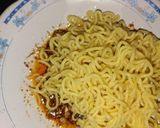 Foto langkah ke 3 dari resep Mie Goreng Chilli Oil.
