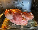 Foto del paso 3 de la receta: Codillo al horno