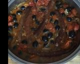 Une image de l'étape 2 de Merguez aux tomates cerises multicolores et olives noires.