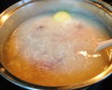 A picture of step 2 of Pork Liver and Chicken Gizzard Congee.