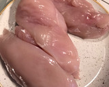 Foto del paso 1 de la receta: Pechugas de pollo al horno en salmuera