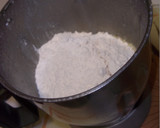 Foto del paso 7 de la receta: Masa para preparar pizza de 30 cm