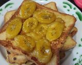 Foto langkah ke 3 dari resep Caramel Banana Toast.