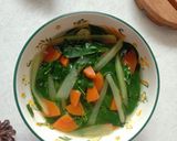 Foto langkah ke 4 dari resep Sayur Bening (Kelor, Wortel, dan Pepaya Muda).