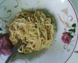 Foto langkah ke 2 dari resep Omelet Mie.