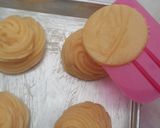 Foto langkah ke 5 dari resep Craquelin choux puff.