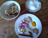 Foto langkah ke 1 dari resep Mie sop khas medan.