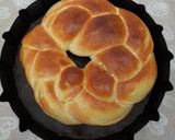 Foto del passaggio 12 della ricetta Corona di pan brioche ripiena di salumi e formaggi