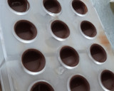 Foto del paso 2 de la receta: Bombones de chocolate rellenos de rompope