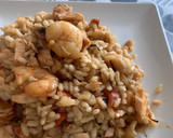 Foto del paso 5 de la receta: Arroz exprés de salmón y gambitas