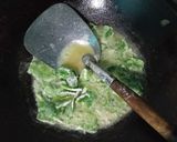 Foto langkah ke 3 dari resep Kangkung goreng tepung.