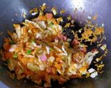Foto langkah ke 3 dari resep Nasi Goreng Ceria.
