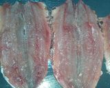 Une image de l'étape 2 de Filets de sardines farcies ail / oignon et céleri.