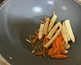 絲瓜炒豆皮的食譜步驟6照片