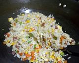 Foto langkah ke 4 dari resep Nasi Goreng Hongkong ala Restoran.