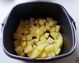 Hình bước làm 3 của món KHOAI TÂY đút lò với NCKD