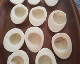 Foto del paso 1 de la receta: Huevos mimosa rellenos de atún y encurtidos 🥚🍢