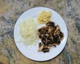 Foto langkah ke 1 dari resep Fusilli Creamy Carbonara.