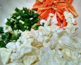 Foto langkah ke 2 dari resep Mie bihun goreng.