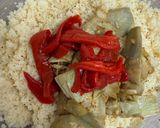 Foto del paso 3 de la receta: Cuscús con alcachofas y pimientos de piquillo